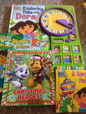 Bundle of Nickelodeon books